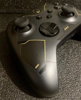 Prodám Microsoft Xbox Series X 1TB - 9