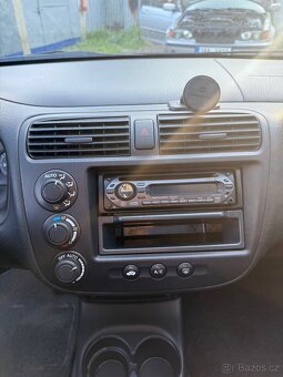 Prodam Honda Civic V-tech - 9