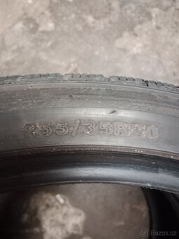 255/35/20 - 9