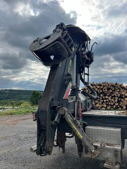 Volvo FH13 540 s hydraulickou rukou pro přepravu dřeva - 9
