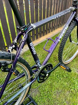 Trek COMPOSITE 8900 - 9