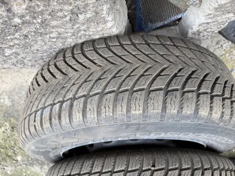 Zimní sada BMW - 5x120 - 195/65/15 vzorek 7,5mm - 9