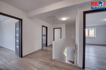 Prodej novostavby rodinného domu 7+kk v obci Radim. - 9