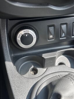 Dacia Duster 1.6 4x4 - 9