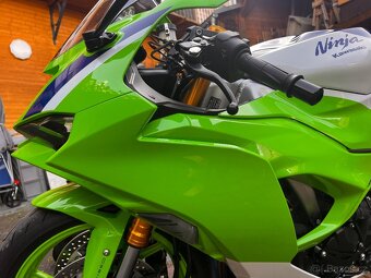 Kawasaki Zx6r Ninja limitovaná Edice 40 let - 9