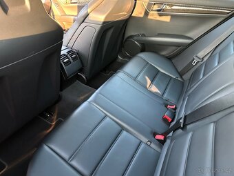 Mercedes C63 AMG 6,2 V8 samosvor - 9