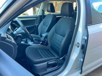 Škoda Octavia 1,6 TDI AMBITION NAVI / 2017 - 9
