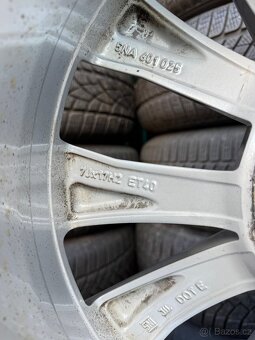 215/65/17 originál zimní sada VW Tiguan - 9
