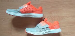 dívčí/dámská sportovní obuv - 9