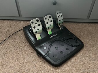 Herní volant s pedály Logitech G29 Driving Force - 9