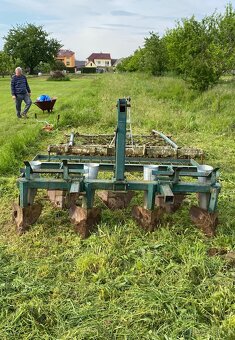 Prodám Traktor - 9