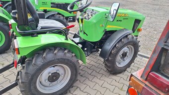 WINEA 30 HP s TP r.v. 2013 pěkný malotraktor jako nový - 9