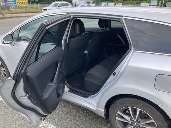 Toyota Avensis 1,8 benzin 2014 - 9