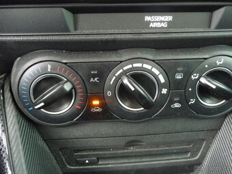 Mazda 2 1.5i SKYACTIV G90 SELECT G SPORT po 1.majitel - 9