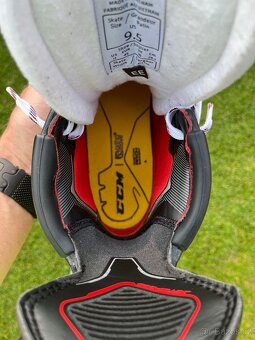 Nové Hokejové brusle CCM Jet Speed FT2 Sr - 9