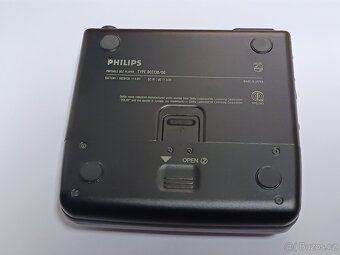 PHILIPS DCC 130 Walkman na digitální kazety + 1 DCC kazeta - 9