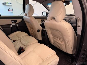 Volvo XC90,  2.4 D5 4x4/7 MÍST/PANORAMA/TZ - 9