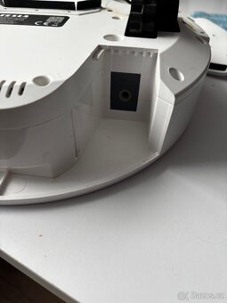 Prodám robotický vysavač Tesla - 9