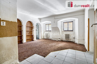 Prodej komerčního objektu přímo u státního hradu a zámku Beč - 9