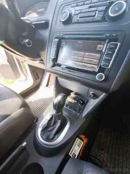 Volkswagen Touran 2.0 TDI 125 kW Highline DSG - 9