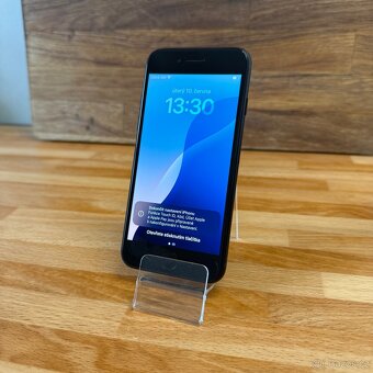 iPhone SE 2022 128GB, černý, 100% baterie (12 měsíců záruka) - 9