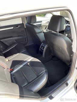 Škoda Superb 2,0tdi 103kw DSG kombi r.v.2014 - 9
