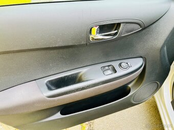 HYUNDAI i 20 1.2 i BENZÍN 57 kW NAJETO JEN 92 TIS KM - 9