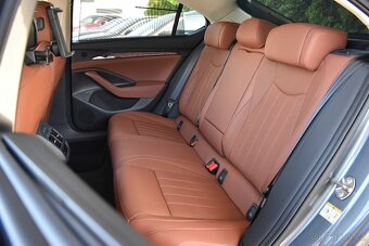 Škoda Superb 2.0 TDI 142kW 4x4 L&K TAŽNÉ DPH ČR 1.MAJITEL - 9