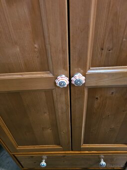 ŠATNÍ SKŘÍŇ IKEA LEKSVIK - 9