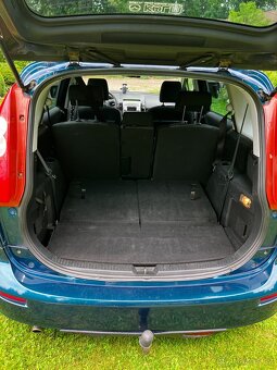 Mazda 5 2.0 D 81kW r.v 2006 7 míst - 9