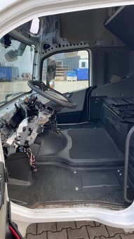 Kabina VOLVO FH Globetrotter XL, Euro 6, rok výroby 2017 - 9