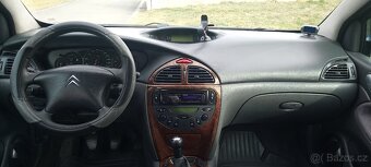 Citroen C5 kombi 2,2 HDi 2002 - 9