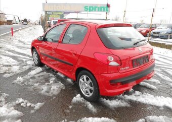 Peugeot 206 1,1 44 kW PLUS KLIMA Serviska benzín - 9
