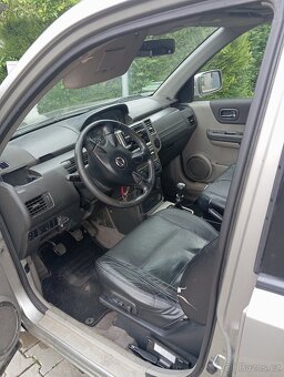 Nissan X-trail 2.2 TDI 100 kW r.v.2005 - 9