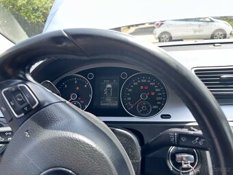 VW Passat CC 2.0 TDI 125 kW – havarovaný, pojízdný - 9