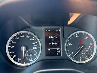 Mercedes-Benz Vito Tourer - 9