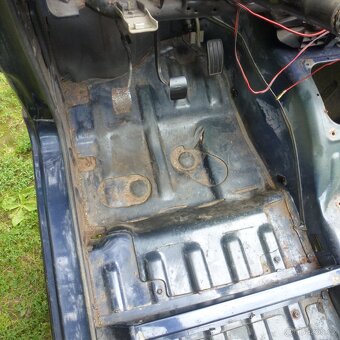 Suzuki Samurai Cabrio karosérie - 9