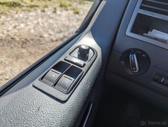 VW Caravelle 2.0 TDi, 103kW, 2012 - 9