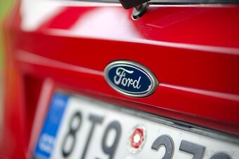 FORD FIESTA 1.25 (klima, nízký nájezd, park. senzory) - 9