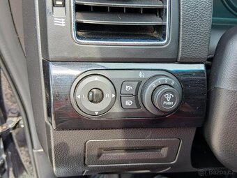 Chevrolet Captiva 2.2CDTi , 135 kW nafta, 2011 - 9
