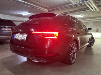 Škoda Superb Combi 2.0 TSI DSG 4x4 Sportline - 9