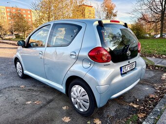 Toyota Aygo, r.2007, 98000km Max.výbava - 9
