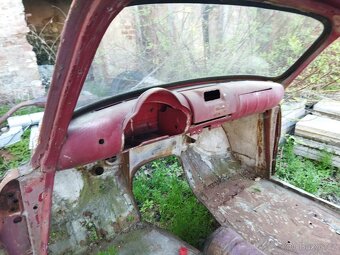 Škoda 440 pravostranné řízení - 9
