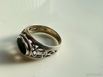 Starý stříbrný prsten onyx - 9