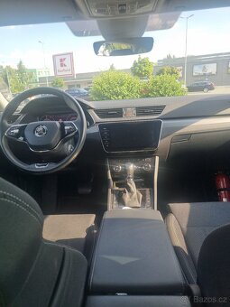 Škoda superb 1.4 hybrid - 9