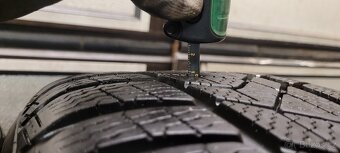 Bmw X1:F48, 18' alu disky,černé, zimní set, tpms - 9