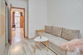 Prodej byty 2+kk, 39 m2 + balkon 1,5 m2 - Praha - Holešovice - 9