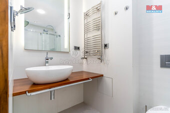 Prodej bytu 3+kk, 160 m², Praha, ul. Spinozova - 9