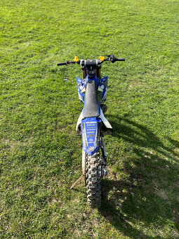Yamaha YZ 125 - 9