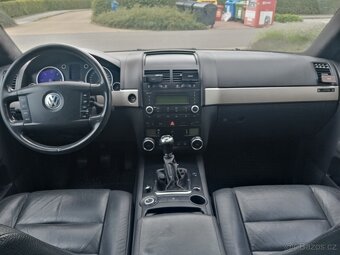 Vw Touareg 4x4, r. 2004, 2.5 R5 TDI, 128 kw. Pěkný stav. - 9